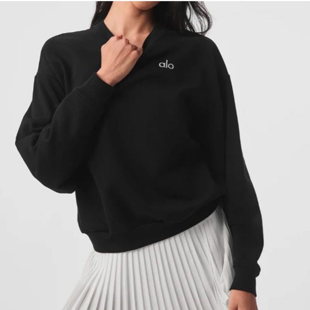Alo Black Crew Sweatshirt